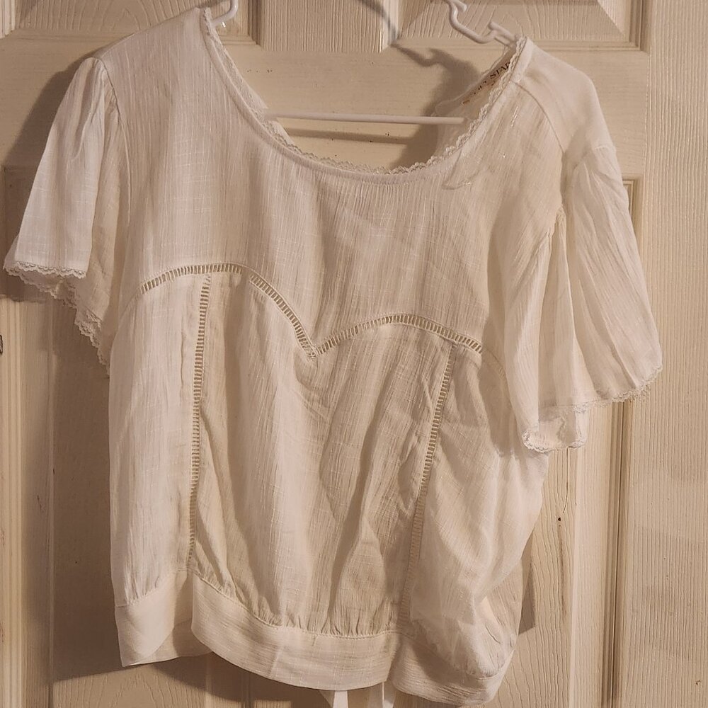 Lily Star NWT White Boho Lace Trim Tie-Front Crop Top - Size Small